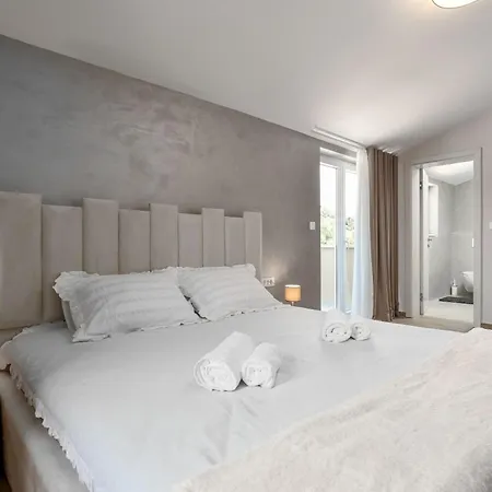 Vila Paris Vrsar